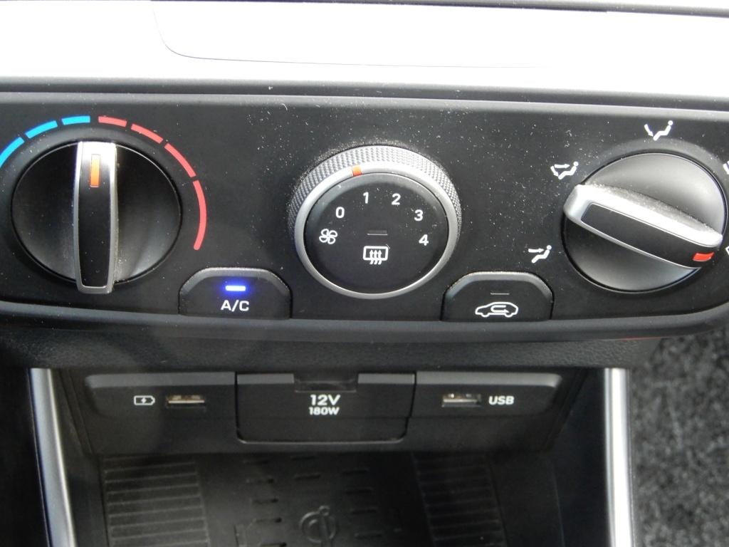 Hyundai Bayon 1.0 t-gdi comfort | automaat | trekhaak | twotone |