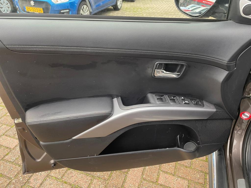 Mitsubishi Outlander 2.0 edition two autonaat|trekhaak|leer