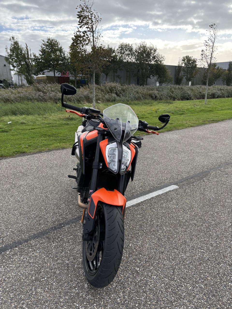 KTM 890 Duke 2021