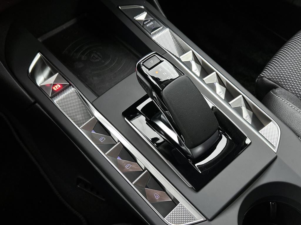 Ds Ds 3 e-tense ligne business 54 kwh | keyless entry | stoelverwarming | 3