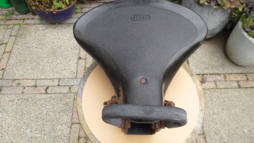 Zweefzadel voor Oldtimer motorrijwiel