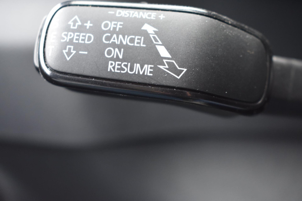 Skoda Karoq 1.5 tsi act sportline | trekhaak | canton | virtual cockpit | a