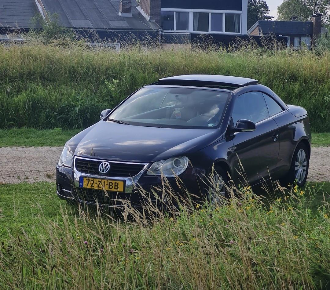 Volkswagen Eos 2.0  150pk  cabrio