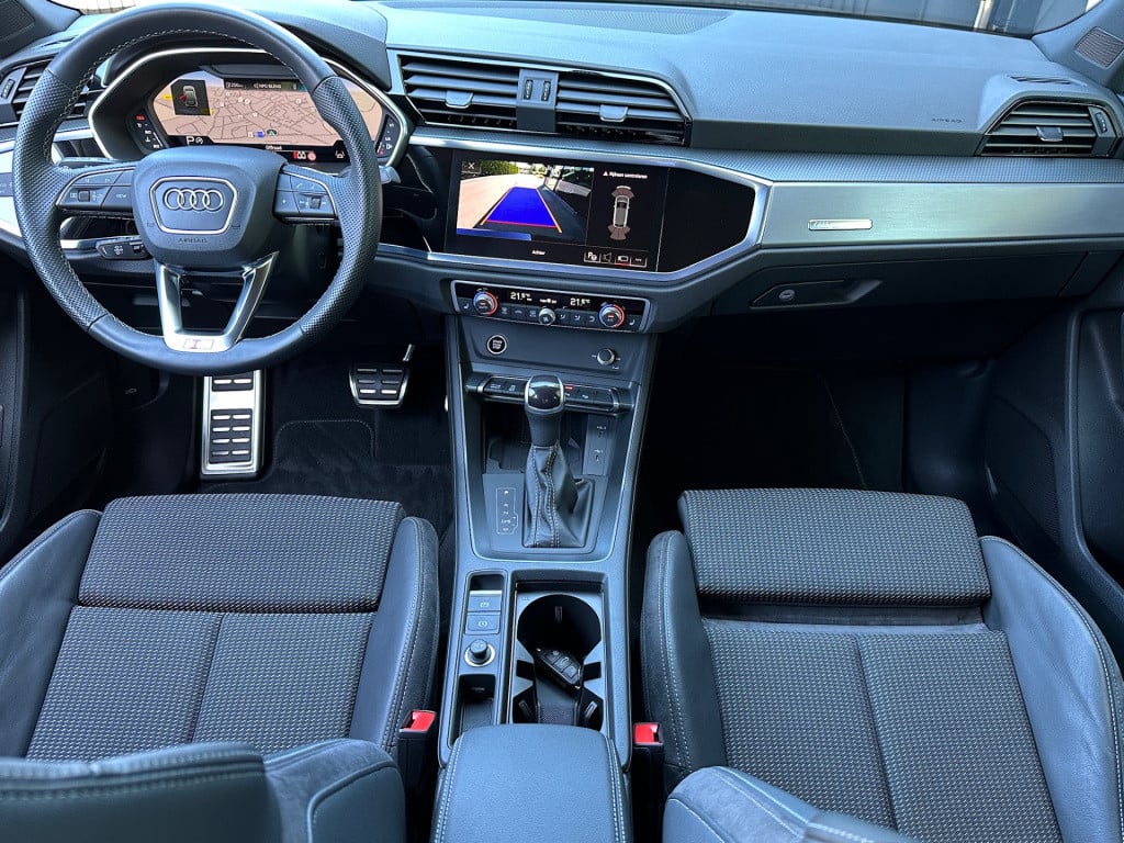 Audi Q3 sportback 35 tfsi 150pk s-tronic 2x s-line | zwart optiek | camera 