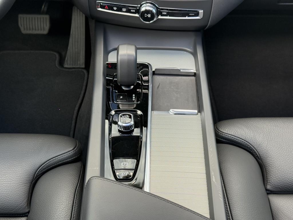 Volvo XC60 t6 398pk recharge ultra dark| panodak| adap.cruise| head-up| 360