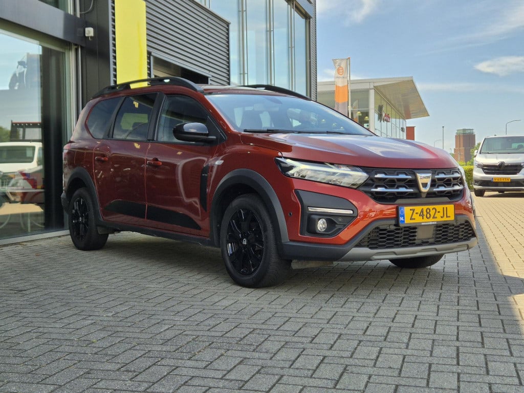 Dacia Jogger tce 110 extreme 5p. all season banden, camera, climate, apple/