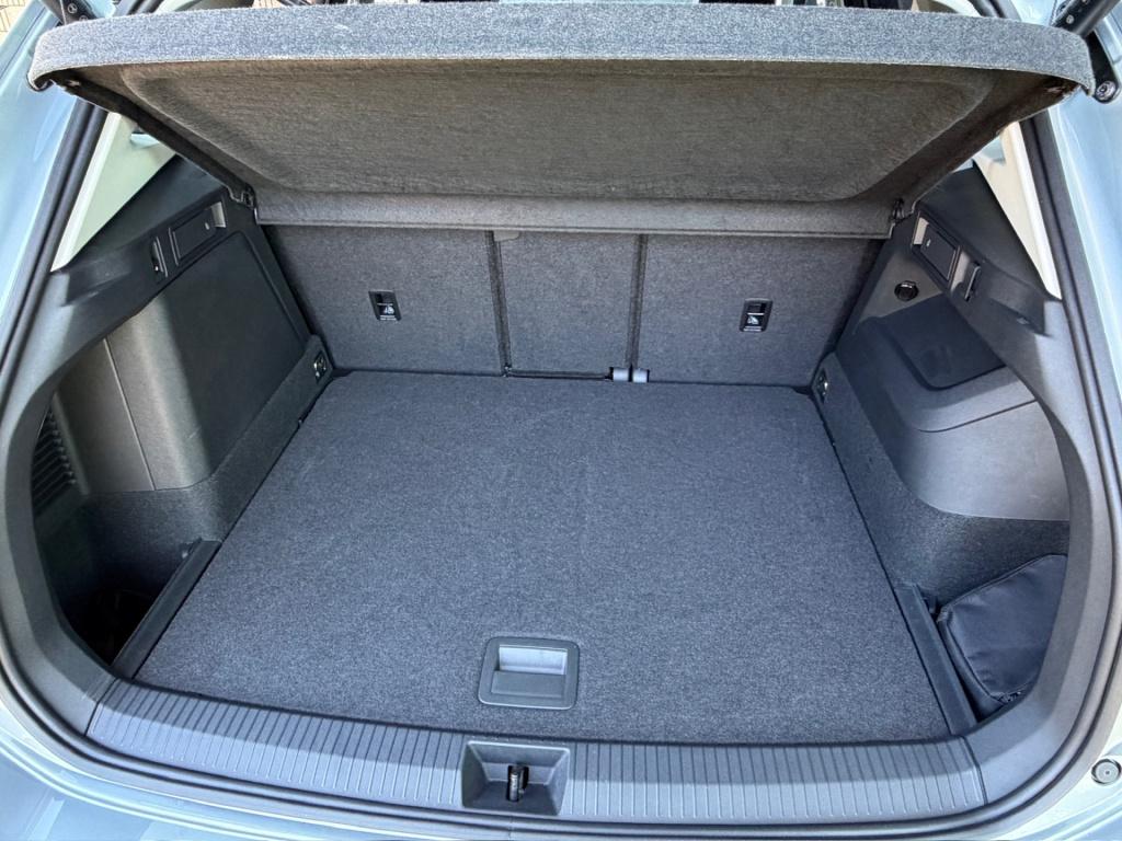 Volkswagen Tiguan 1.5 ehybrid elegance | panoramadak | iq light | dode hoek