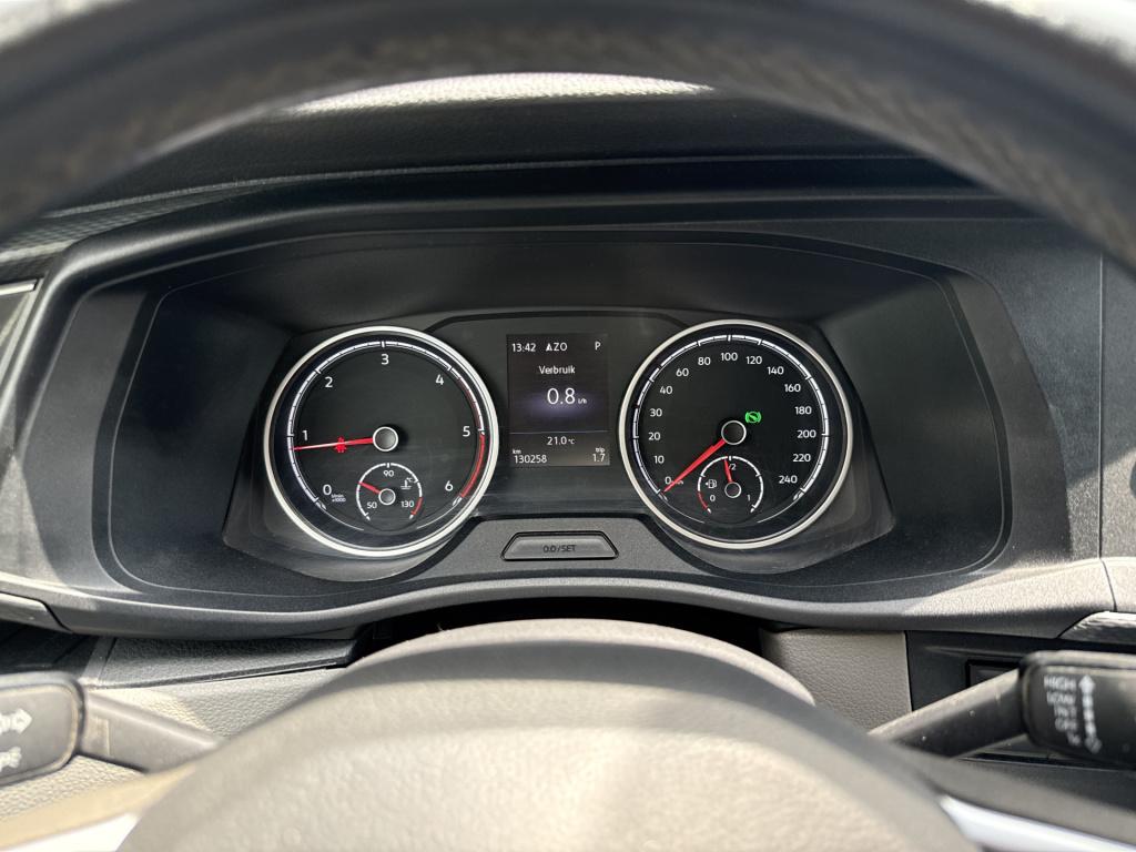Volkswagen Transporter 2.0 tdi l1h1 28 | led | trekhaak | navi | carplay | 