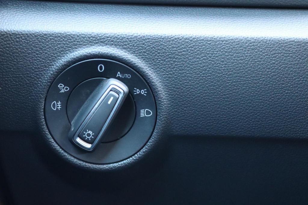 Volkswagen T-roc 1.5 tsi style 150pk dsg7