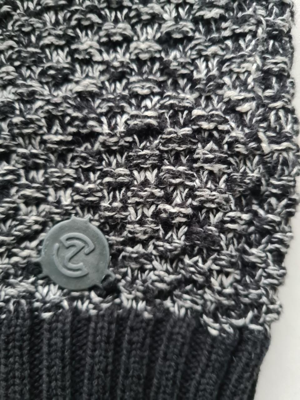 Zwart ,gemêleerde gebreide trui van Chief  Maat L