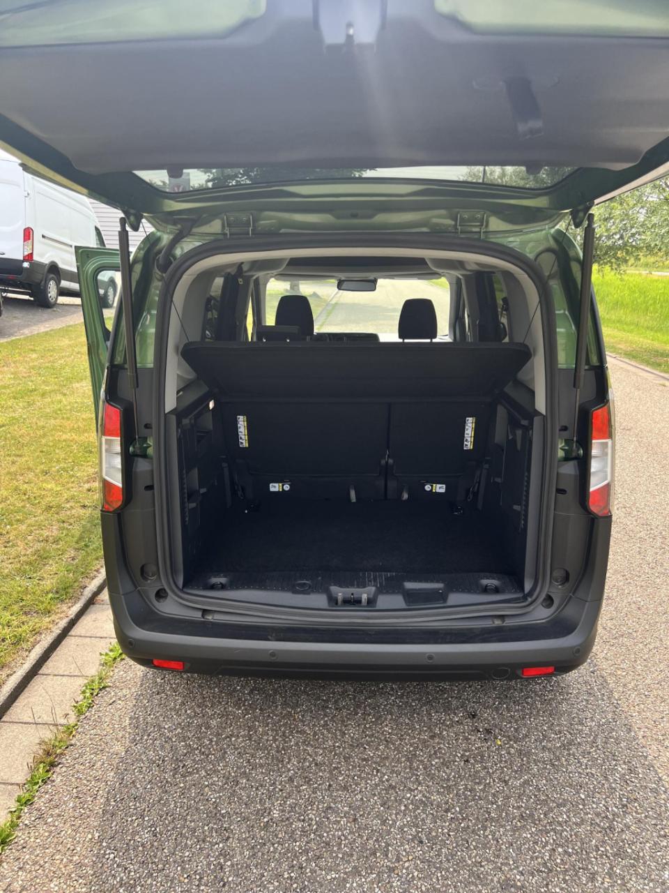 Ford Transit Courier 1.0 ecoboost limited