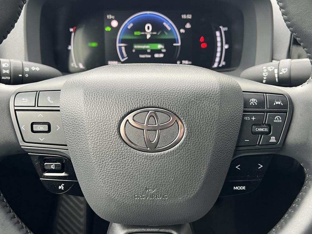 Toyota C-hr 1.8 hybrid 140 act