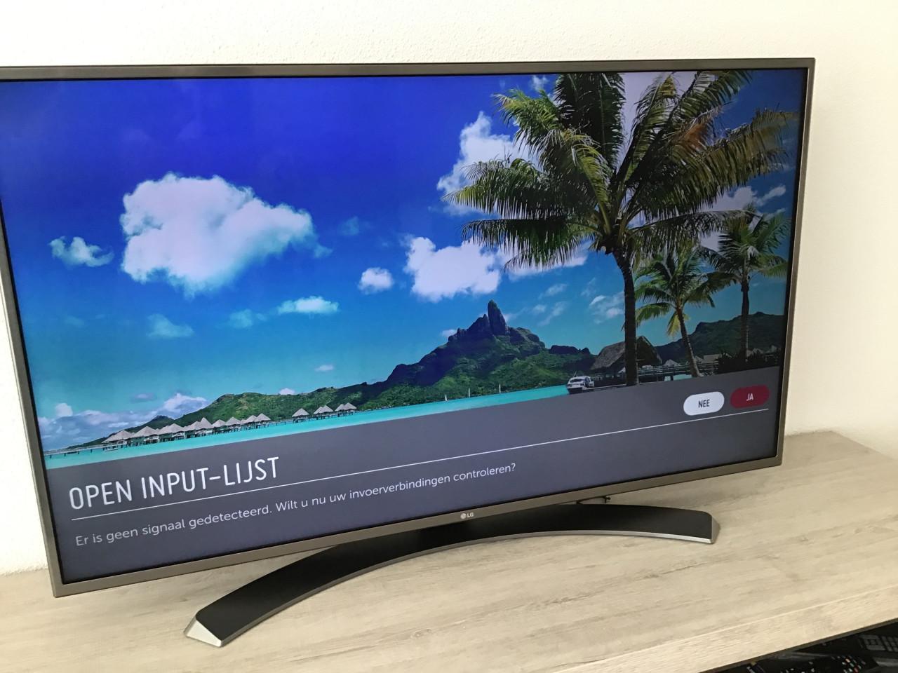 LG TV 49 inch/124 cm