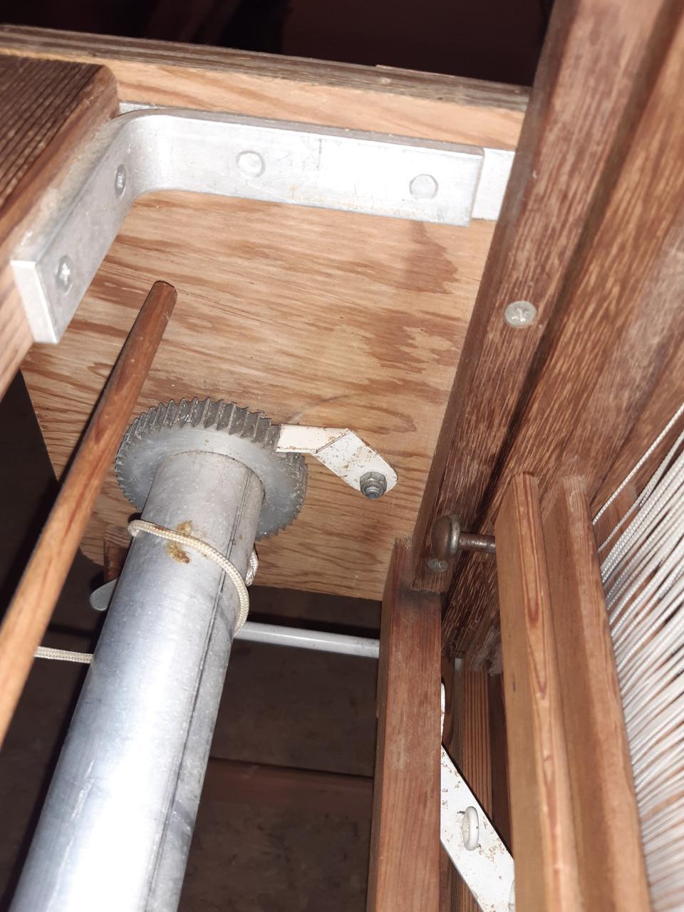 Weefgetouw 90 cm breed met 6 schachten en 6 trappers, trapweefgetouw