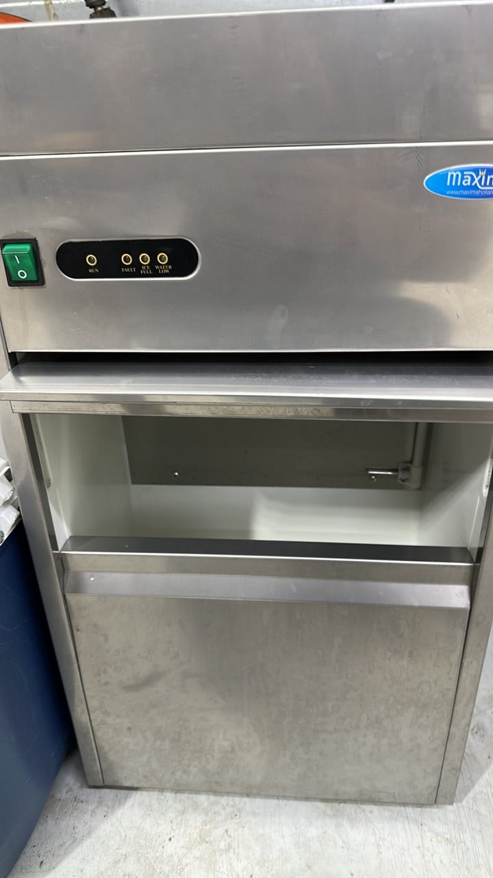 Schilferijsmachine ijsmachine ijsblokjesmachine