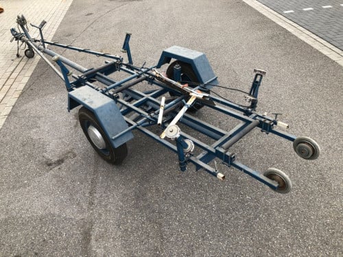 Trailer voor boot (of zeilboot) van 4 meter