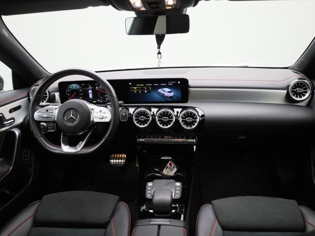 Mercedes-Benz Cla shooting brake 250 e amg line | automaat | stoel verwarmi