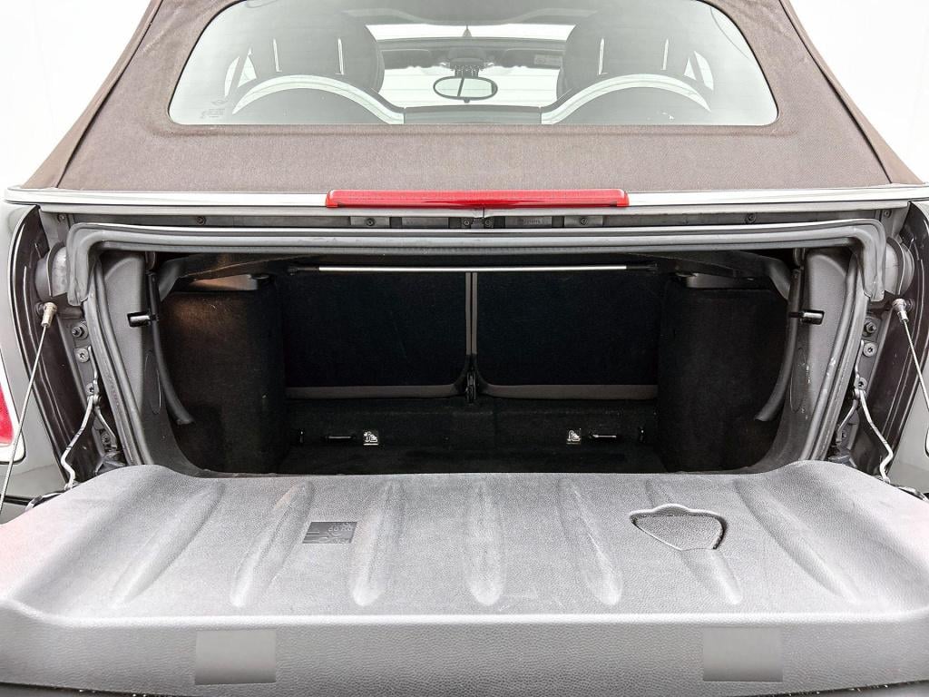 Mini Cooper Cabrio mini 1.6 | lmv | parkeer sensoren | leder | cruise contr