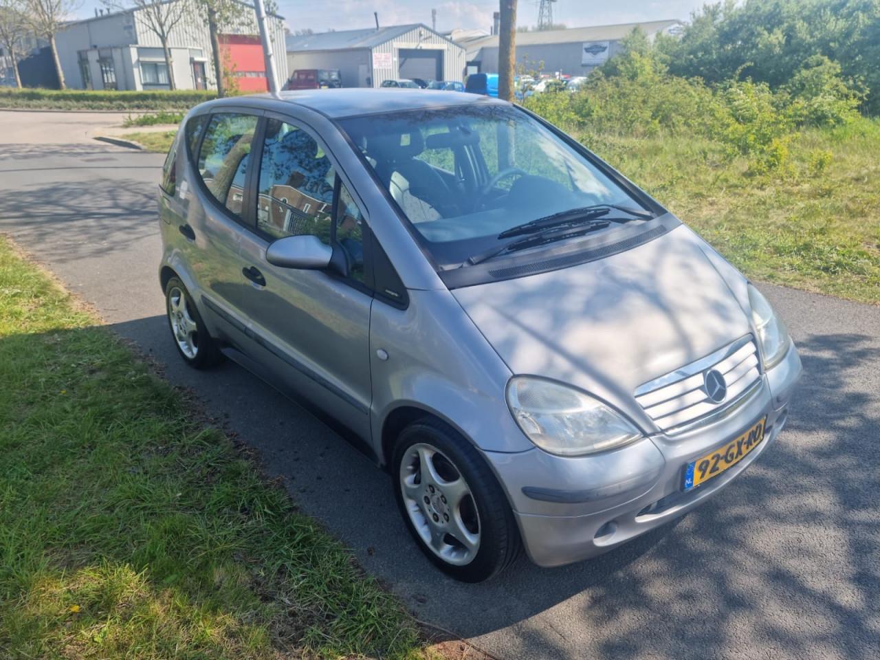 Mercedes a190 avantgarde bouwjaar 2001 zeer mooi 216.000km apk 10-2026