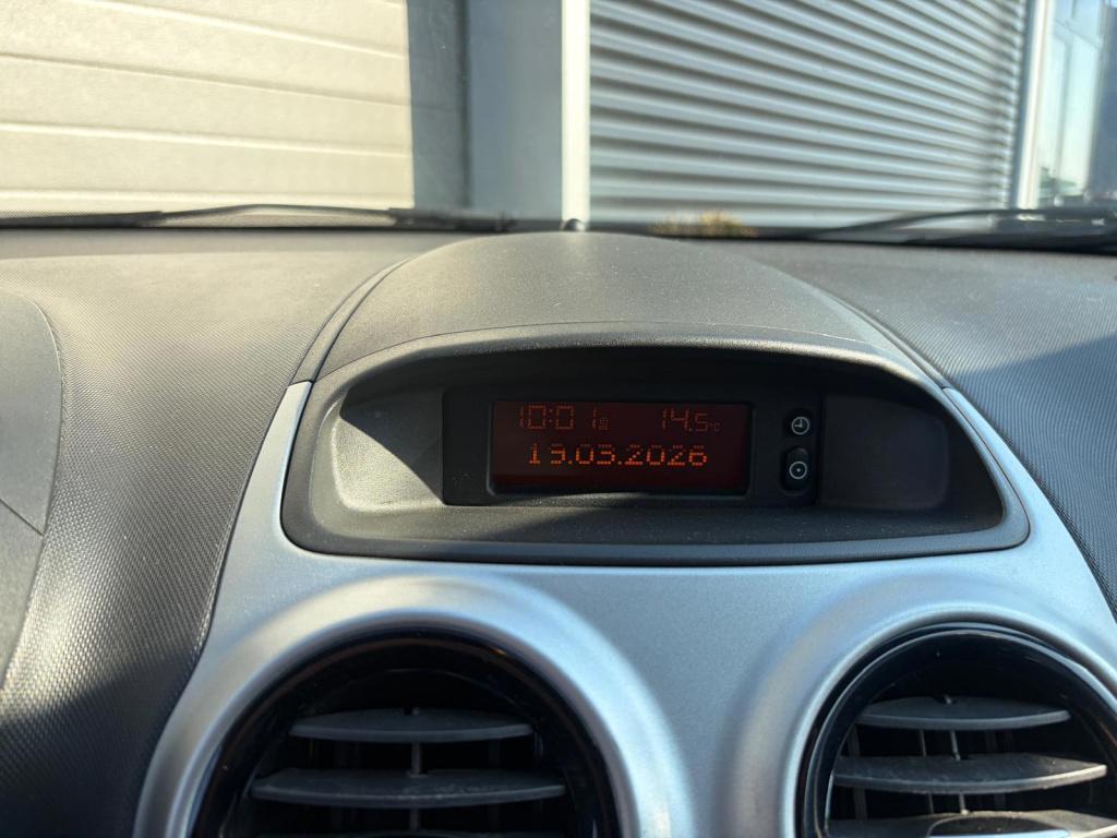 Opel Corsa 1.2-16v anniversary edition