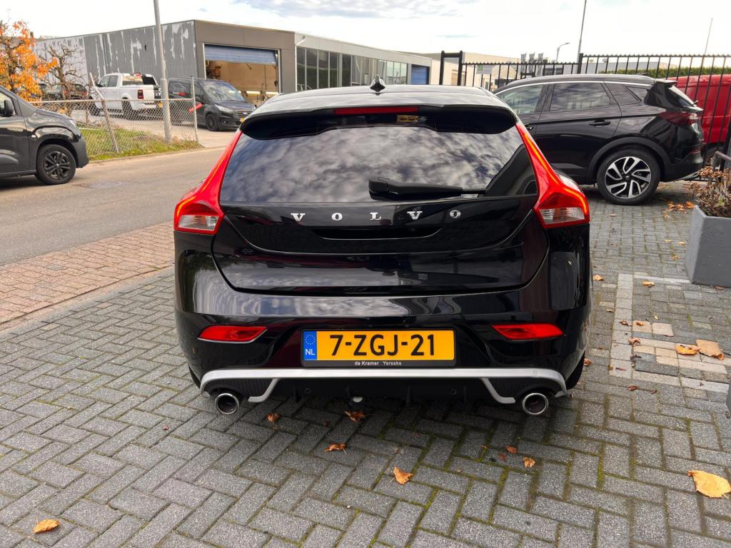 Volvo V40 2.0 d4 r-design business