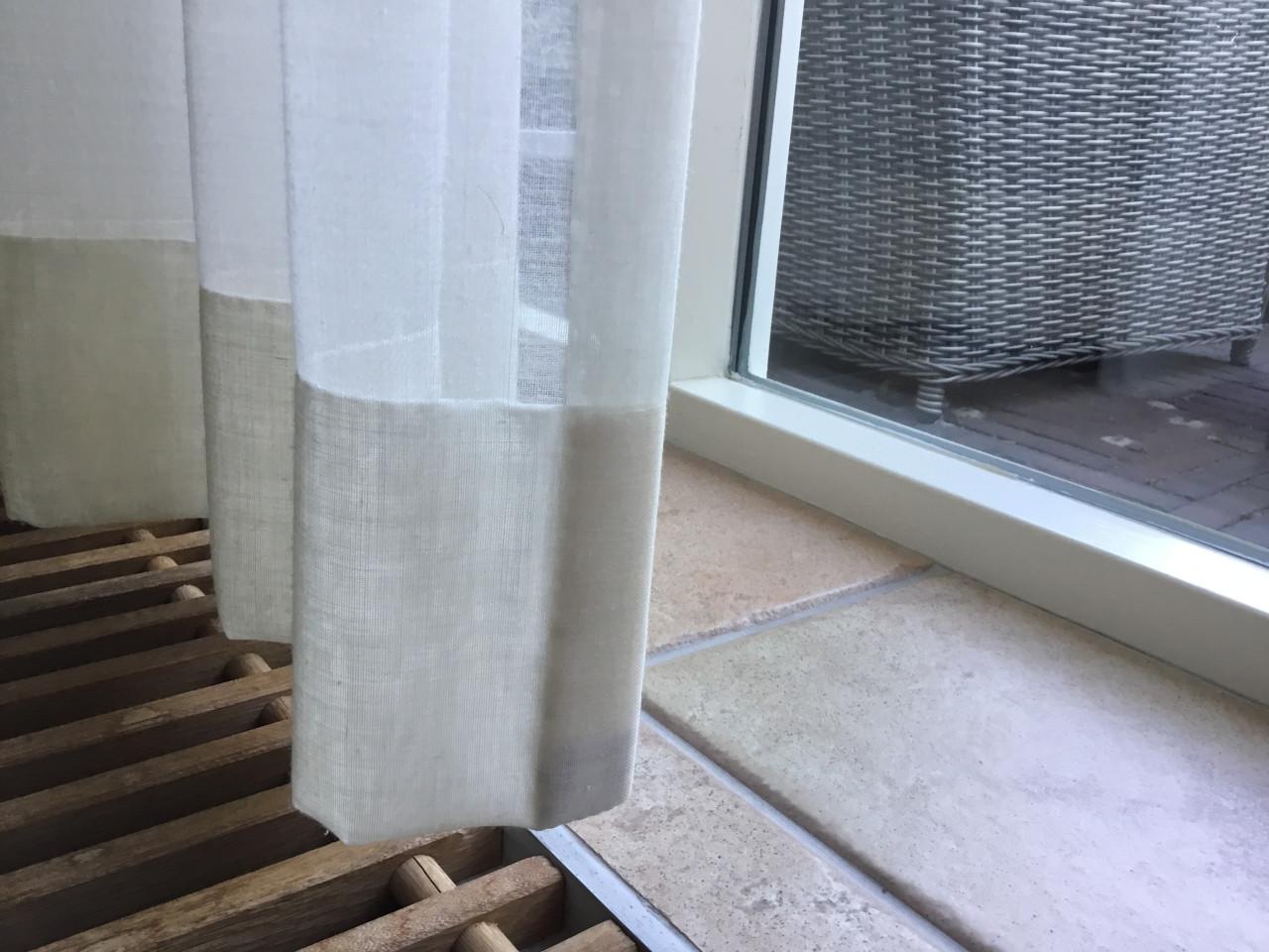 Kamerhoge  Vitrage met vlinderplooi.   4 stuks.  2 maten