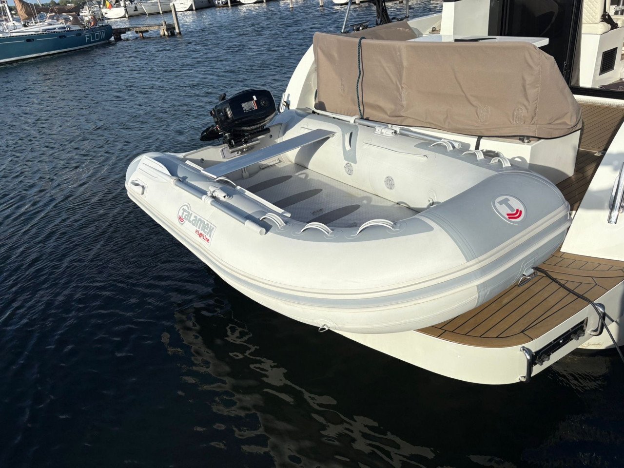 Talamex HLA 300 met of zonder 4pk Suzuki motor