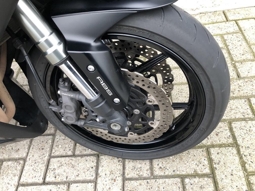 Kawasaki Z1000SX uit 2013 met 37dkm, nette staat, diverse extra's €6295,-