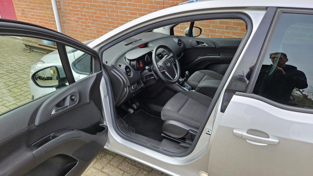 Opel Meriva 1.4 turbo edition