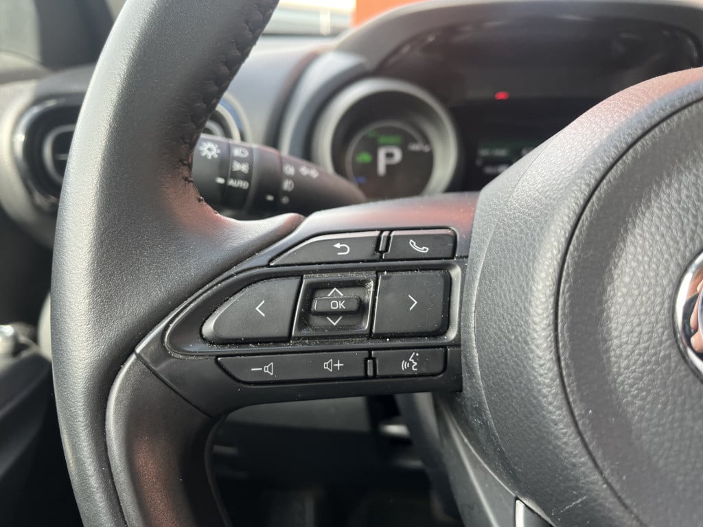 Toyota Yaris Cross 1.5 hybrid comfort | carplay | camera | acc | climate