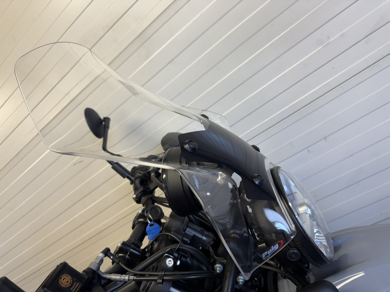Jonge en complete Royal Enfield Himalayan 450!
