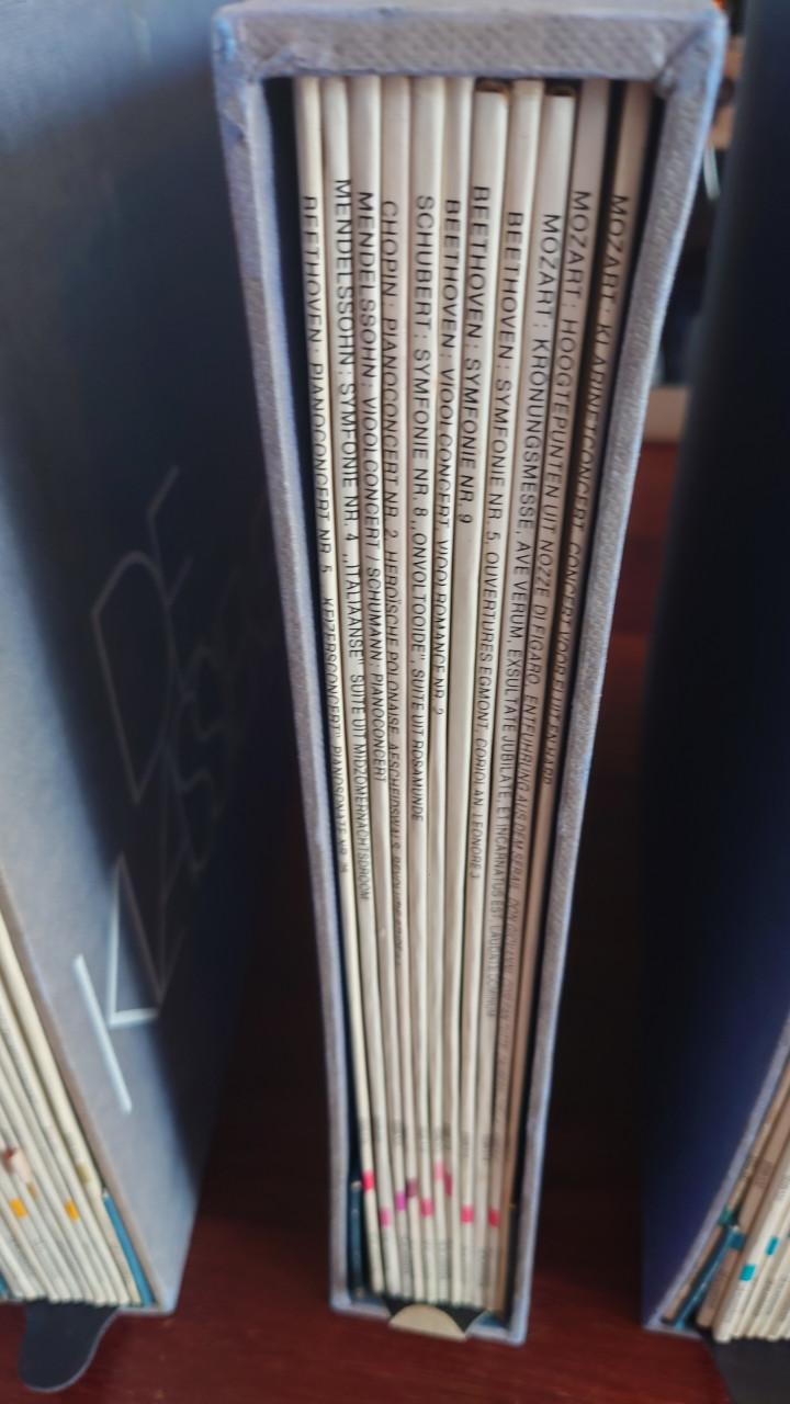 4 x Vinylbox  de Klassieken met in totaal 44 lp