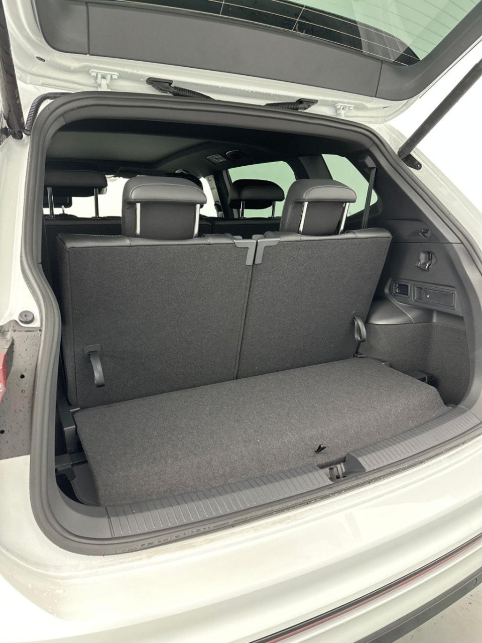Volkswagen Tiguan Allspace 1.5 tsi r-line business 7p.