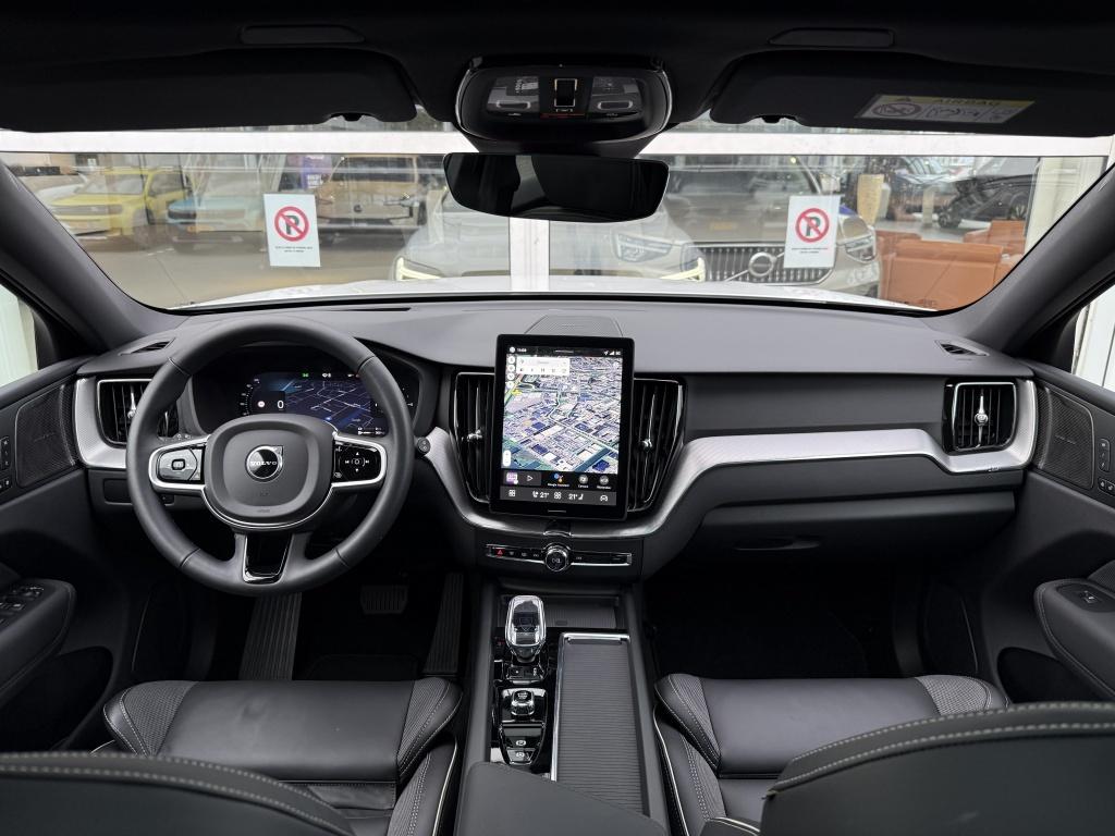 Volvo XC60 t6 398pk ultra black edition recharge| panodak| 360camera| adap.