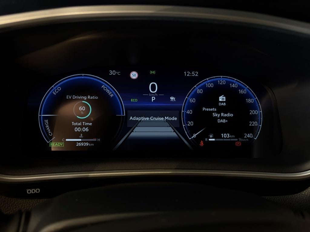 Toyota Corolla Cross hybrid 140 style | premium pack | achterklep elektrisc
