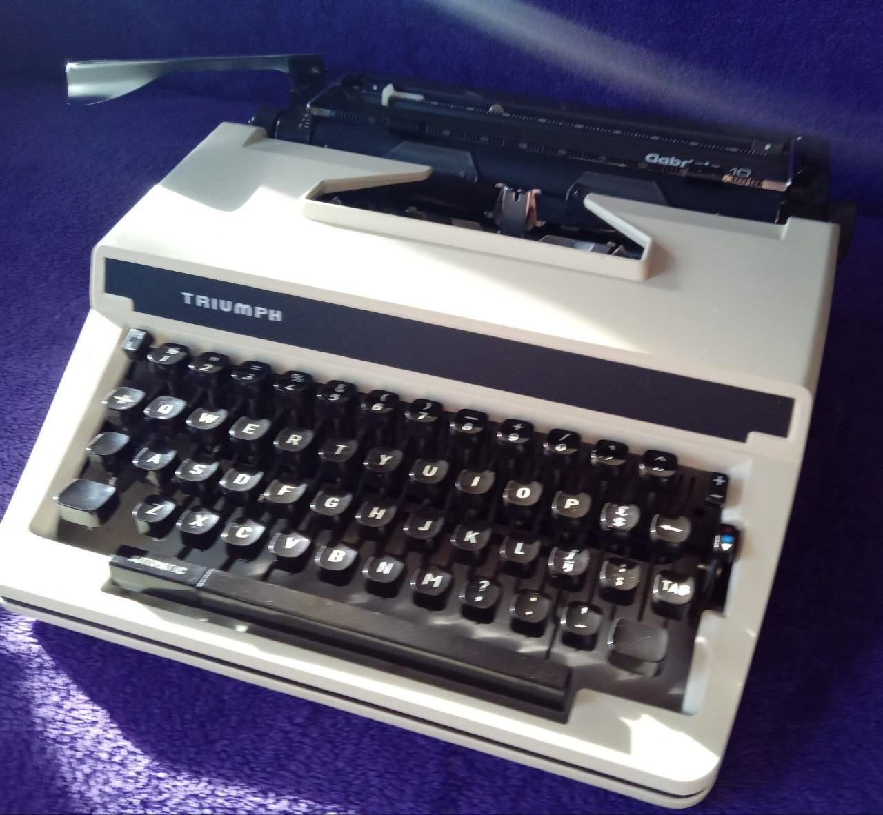 Typmachine