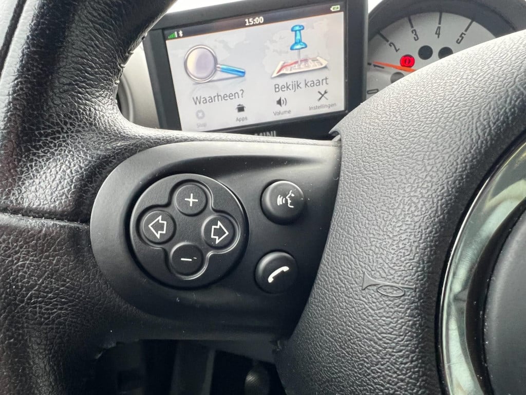 Mini Countryman mini 1.6 cooper pepper colour line black div. extra's