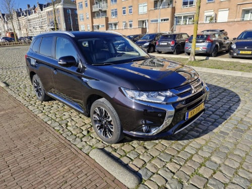 Mitsubishi outlander phev 2017