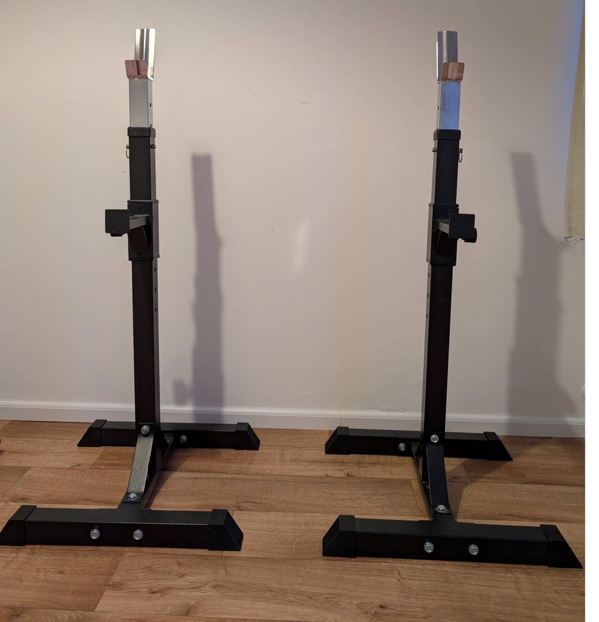 Verstelbare Haltersteunen: voor o.a. benchpress en squats