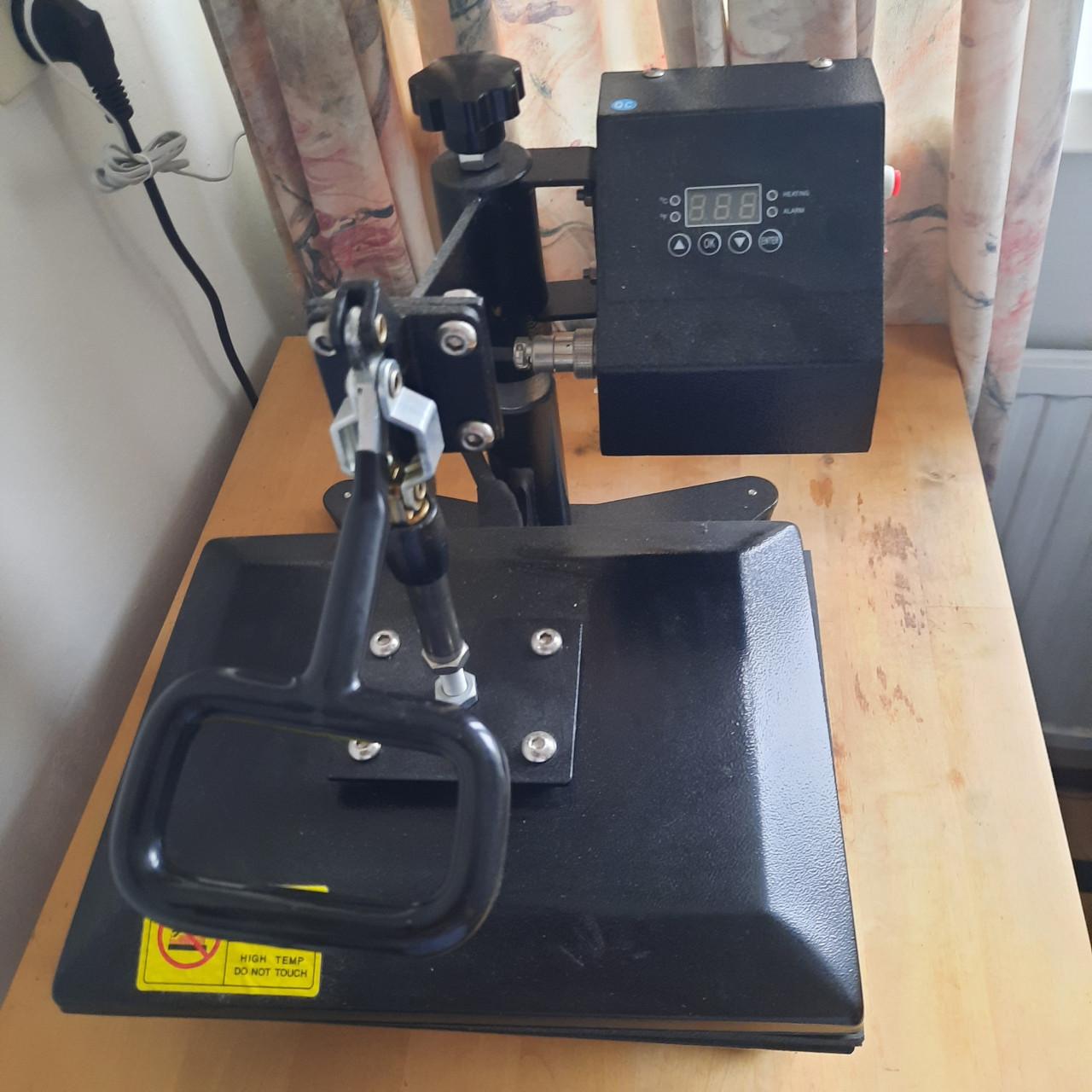 Te koop  Silhouette cameo 4 + hitte pers