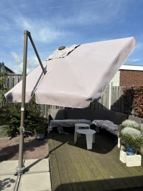 Solero Parasol lichtbruin 2.40 x 2.40