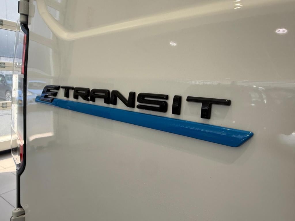 Ford E-transit Courier trend | vanaf €24.545,- !!! |  achteruitrij camera |
