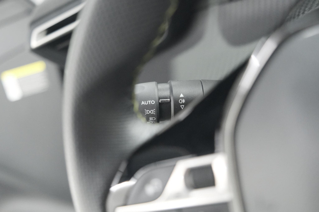 Peugeot 208 puretech 100 gt | camera | navigatie | apple carplay | parkeers