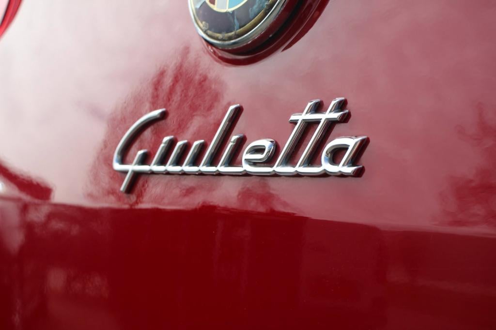 Alfa Romeo Giulietta 1.4 turbo turismo -170 pk - trekhaak - panoramadak - p
