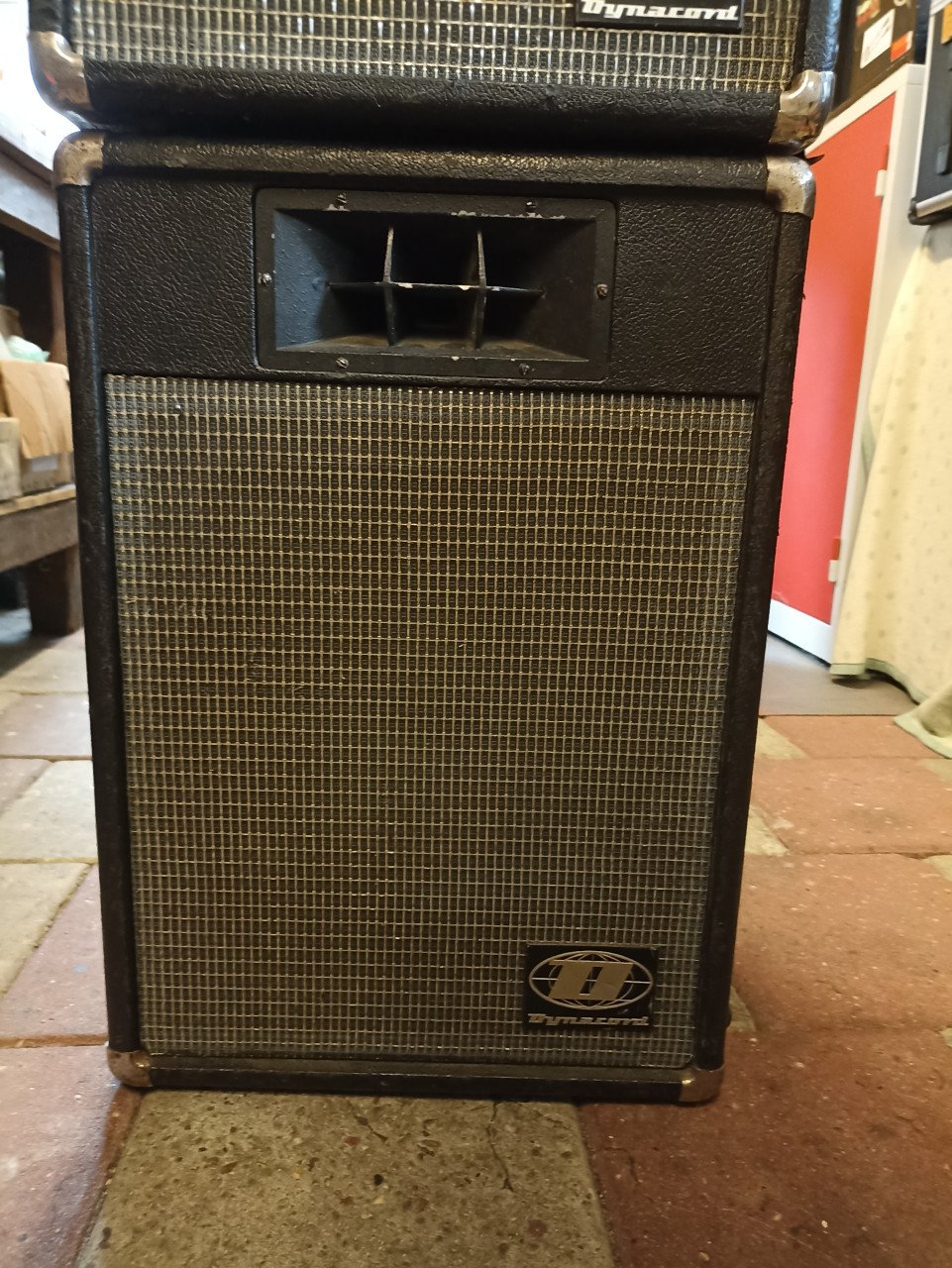 Dynacord D310 speakers