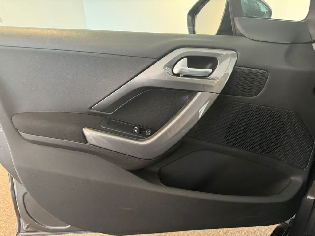 Peugeot 2008 1.2 puretech active