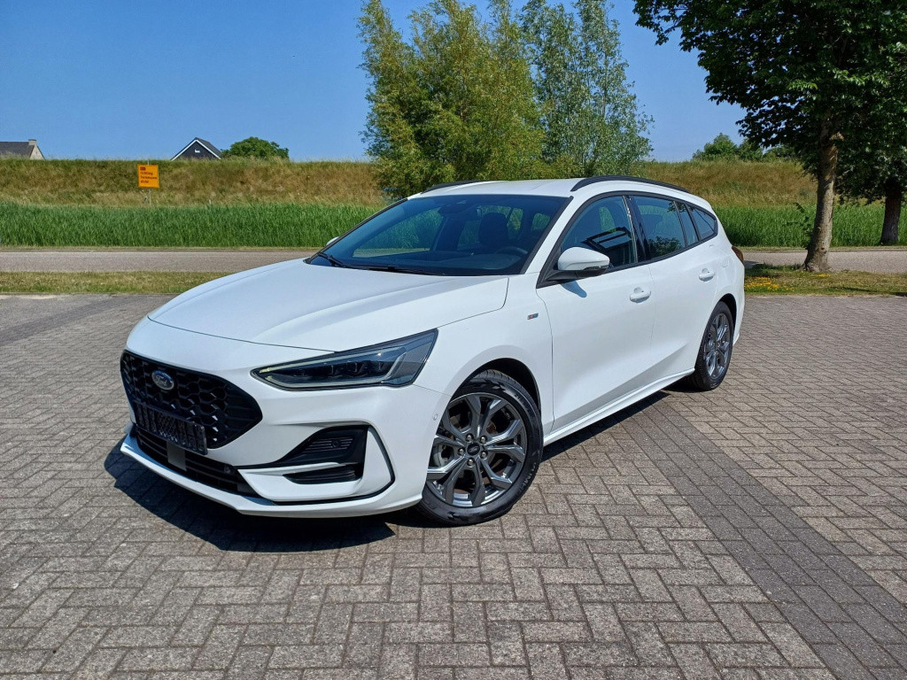 Ford Focus wagon 1.0 ecoboost hybrid st line