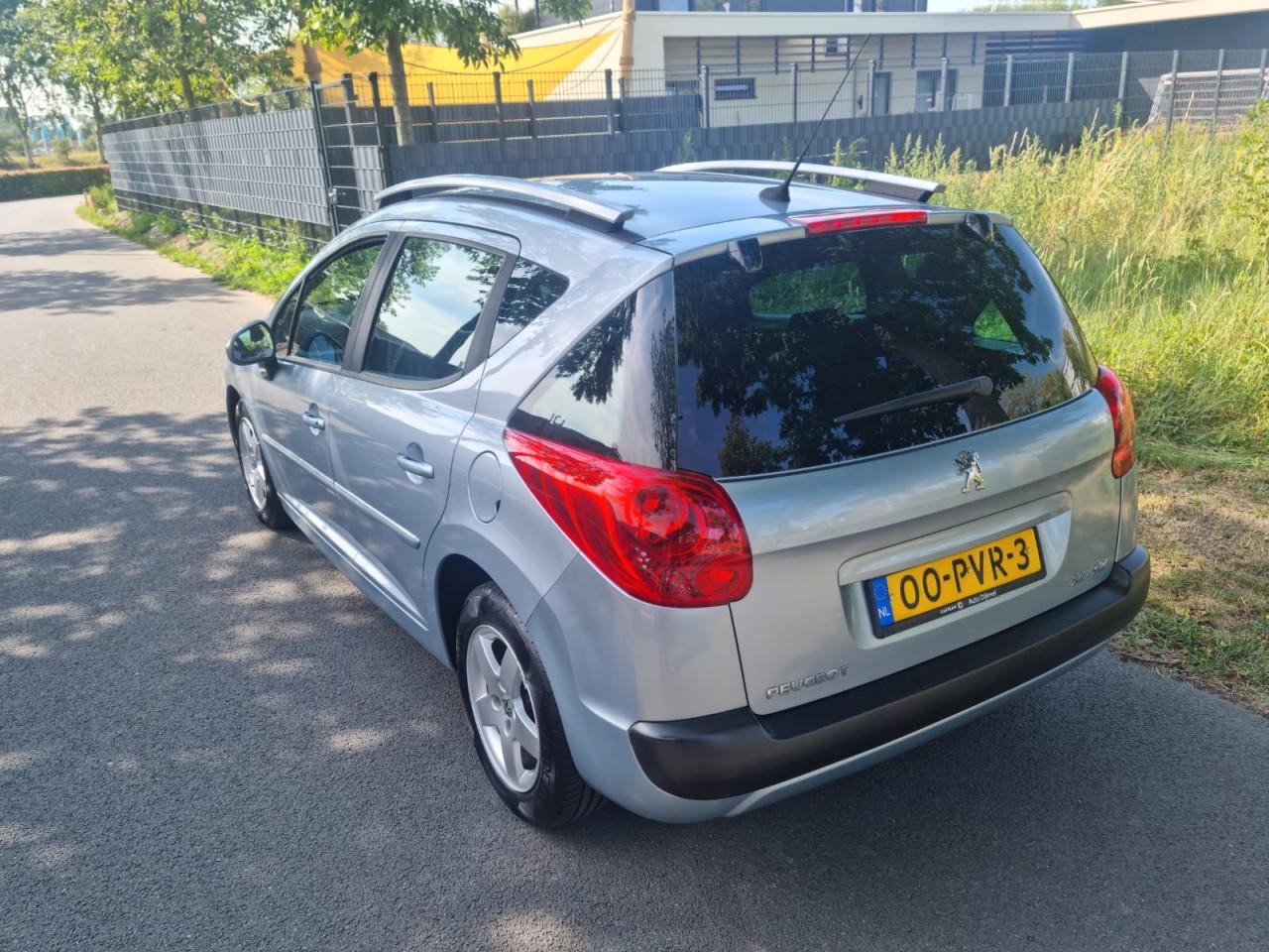 Peugeot 207 sw 1.4vti style bj 2011 180.000km apk 31-3-2027