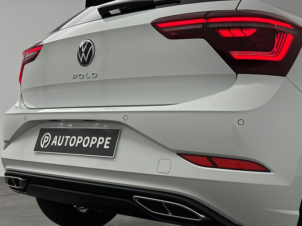 Volkswagen Polo r-line-edition 1.0 70 kw / 95 pk tsi hatchback 7 v