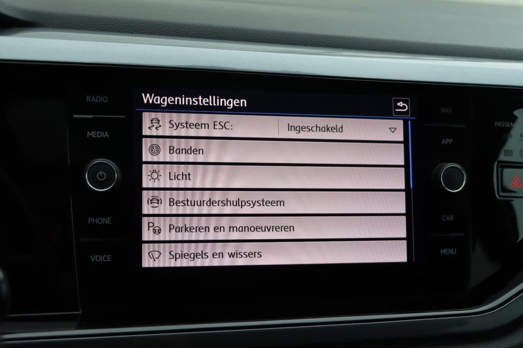 Volkswagen Polo 1.0 tsi highline business r-line advance dsg7